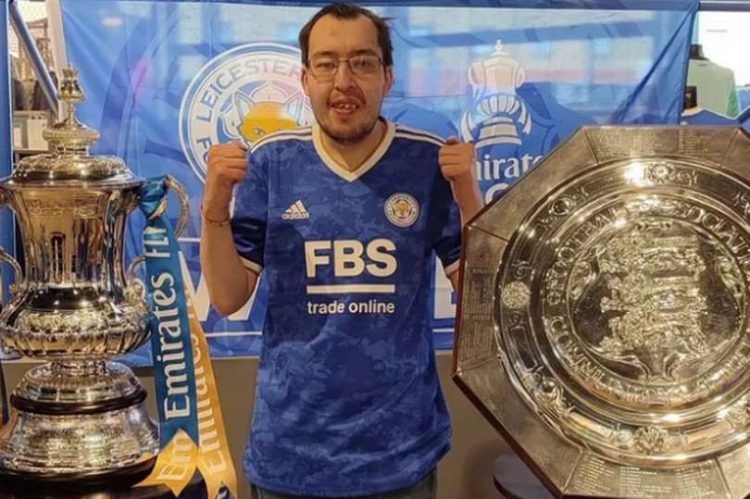 Leicester Time: VIDEO: FOXES BRAVE STORM EUNICE FOR FUNERAL OF 'SUPERFAN' LIAM MCNULTY