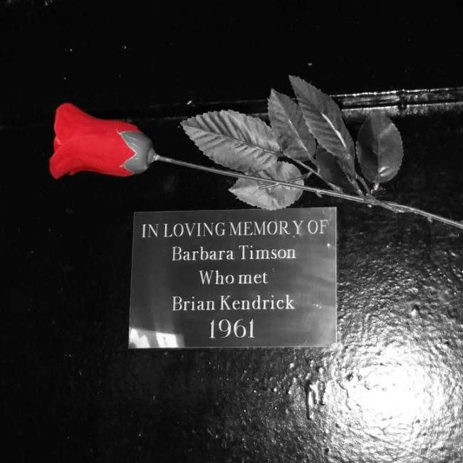 Leicester Time: POIGNANT PLAQUE MARKS PENSIONER'S ROMANTIC LOVE STORY
