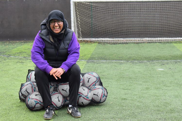Leicester Time: FEMALE ASIAN FOOTBALL COACH IS SMASHING SOCIAL STEREOTYPES