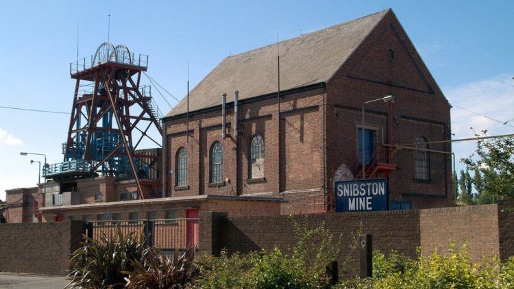 Leicester Time: FORMER MINERS TO GIVE TOURS OF COALVILLE'S SNIBSTON COLLIERY