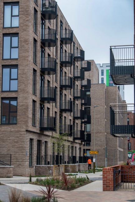 Leicester Time: FIRST NEW HOMES COMPLETED IN LEICESTER WATERSIDE REGENERATION