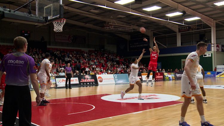Leicester Time: LEICESTER RIDERS BOOK SPOT IN BBL PLAYOFF FINALS