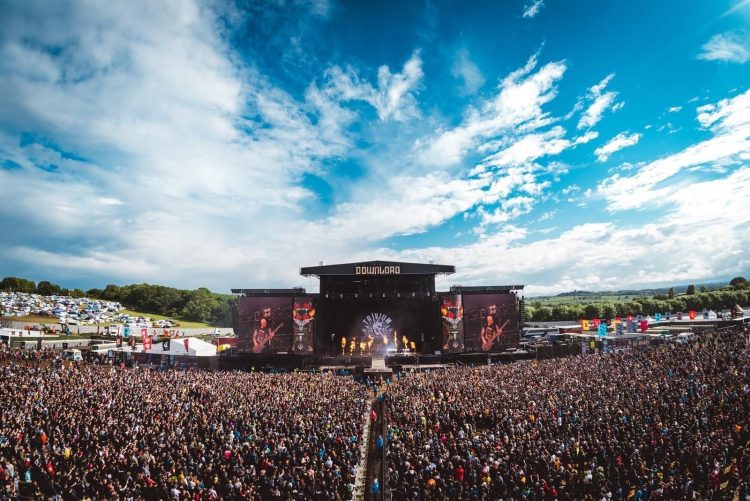 Leicester Time: 100,000 MUSIC FANS TO DESCEND ON CASTLE DONINGTON