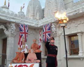 Leicester Time: HINDU COMMUNITY HOSTS TRIBUTE TO THE LATE QUEEN ELIZABETH II