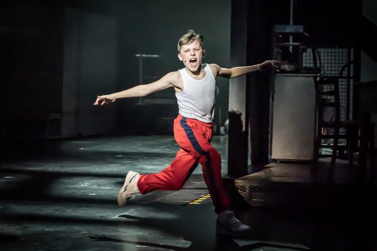 Leicester Time: REVIEW: BILLY ELLIOT THE MUSICAL AT CURVE