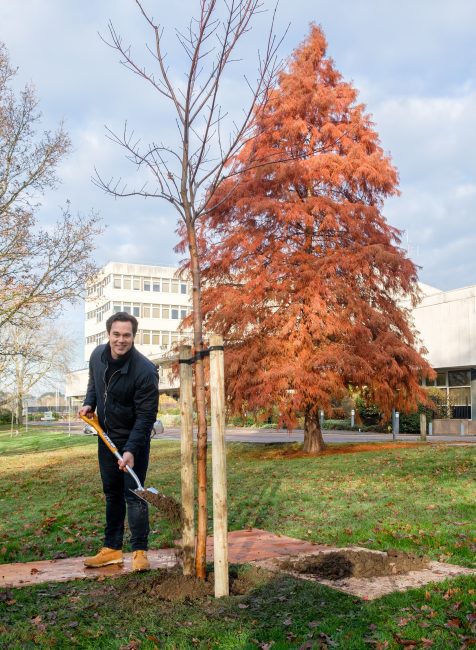 Leicester Time: MAJOR GREEN SCHEME LOGS 100,000TH TREE IN LEICESTERSHIRE