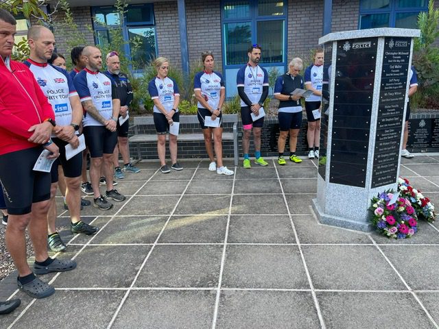 Leicester Time: OFFICERS FROM LEICESTERSHIRE SET OFF ON 180-MILE POLICE UNITY TOUR