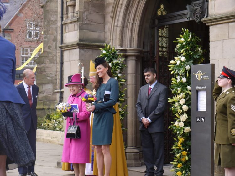 Leicester Time: LEICESTERSHIRE PAYS TRIBUTE TO QUEEN ELIZABETH II
