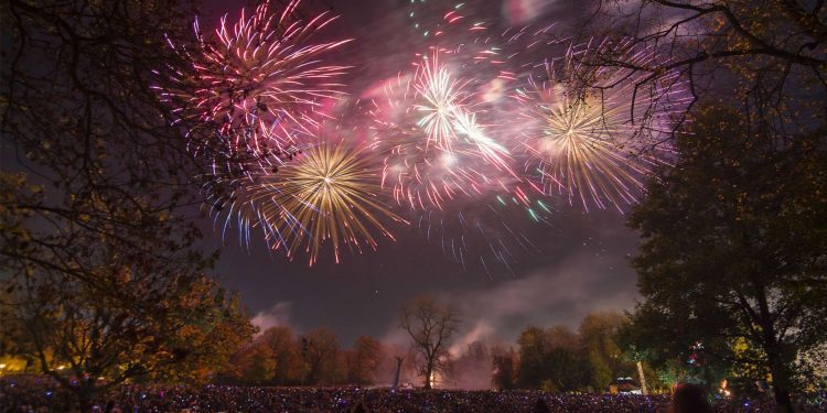 Leicester Time: SPECTACULAR BONFIRE NIGHT CELEBRATIONS TAKING PLACE AT LEICESTER'S ABBEY PARK