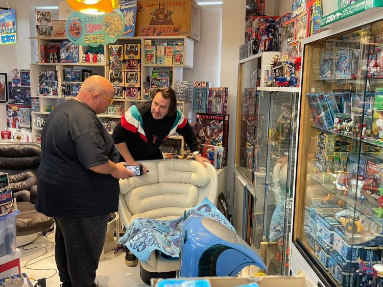 Leicester Time: Leicester Toy Enthusiasts 'Geek Out' With Jonathan Ross in Latest YouTube Video