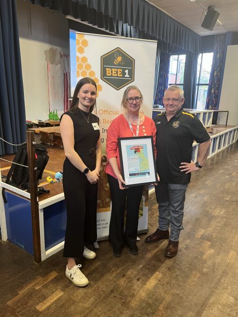 Leicester Time: Cosby Primary School Buzzing After Winning Chance to Learn about Bees 