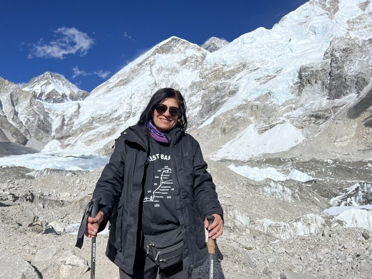 Leicester Time: Leicester Optician Takes on Epic Everest Climbing Challenge
