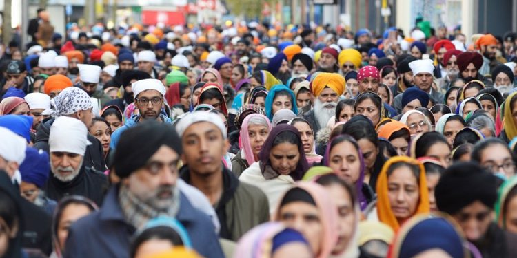 Leicester Time: Traffic advice as Nagar Kirtan Sikh parade takes to city's streets