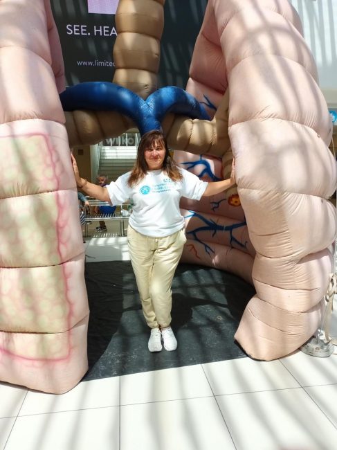 Leicester Time: Giant Lungs Visit Leicester to Help Beat Biggest Cancer Killer 