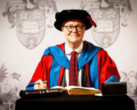 Pandemic’s Chief Science Advisor is honoured by the University of Leicester