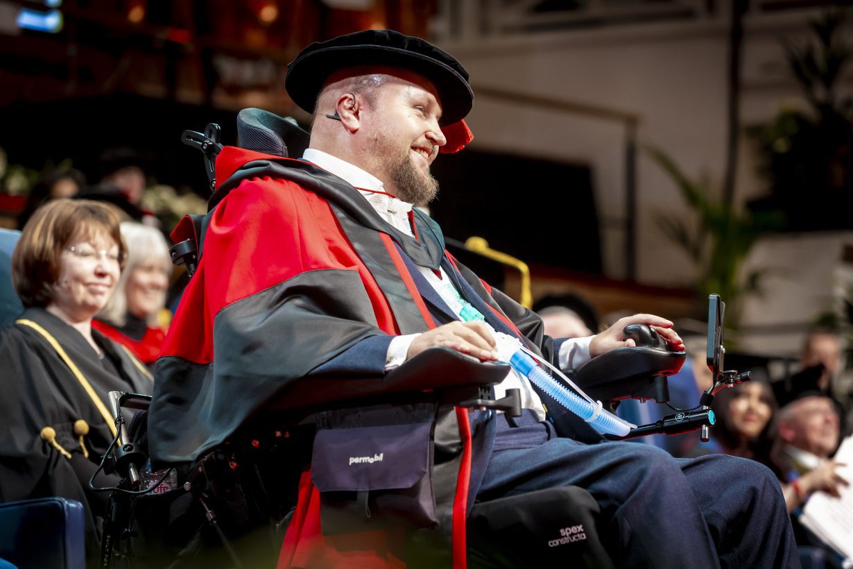 Rugby star honoured by The University of Leicester - Leicester Times